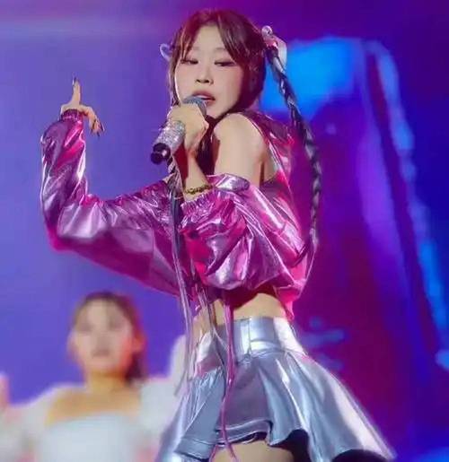新澳今天晚上9点30分开门吗香港和小沈阳女儿出道照与小沈阳女儿出道照撞脸韩演员孔孝真